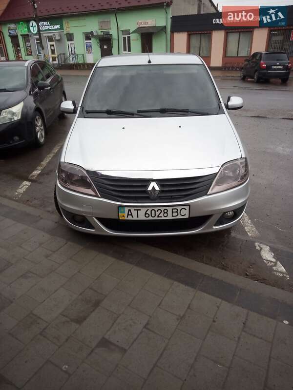 Renault Logan 2011
