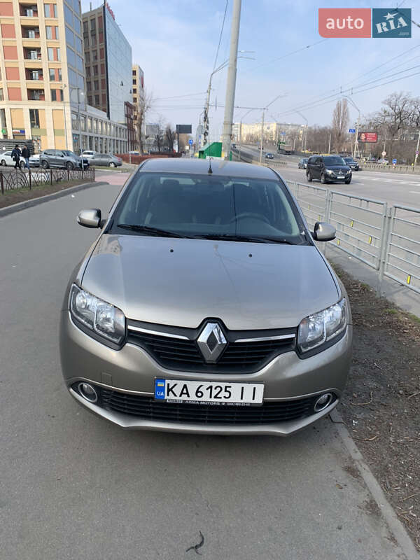 Renault Logan 2013