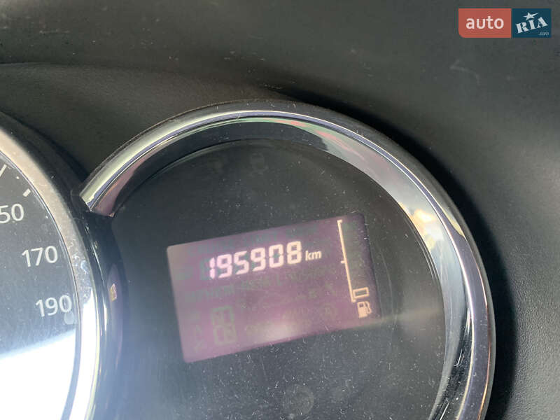 Седан Renault Logan 2013 в Києві