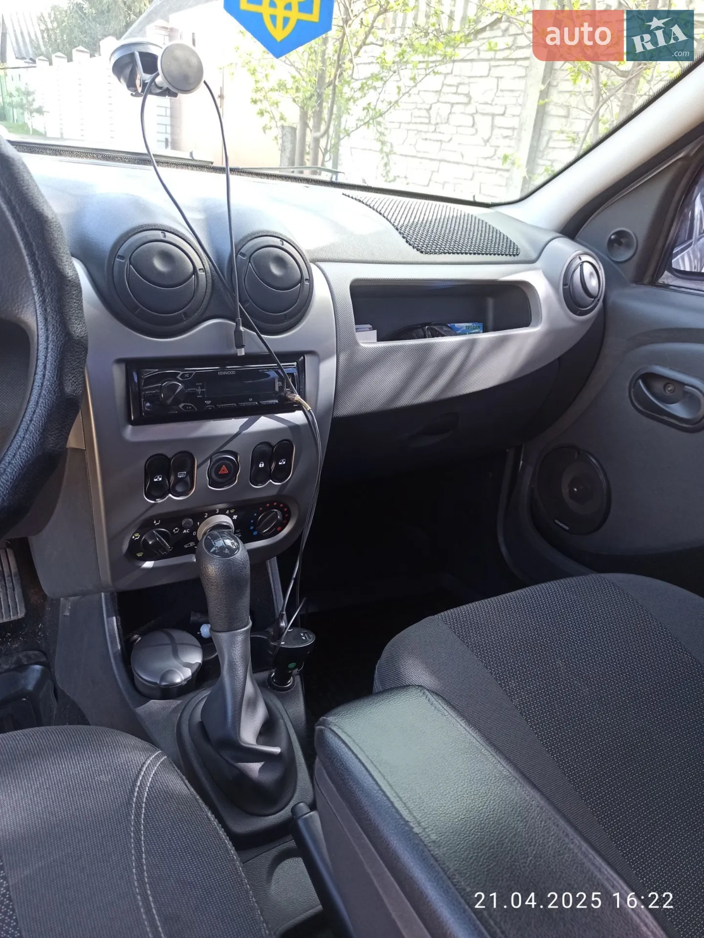 2012 Renault Logan - мініатюра 23