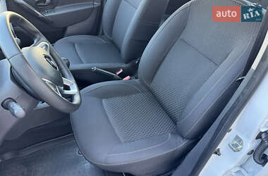 Седан Renault Logan 2019 в 