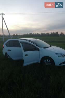 Седан Renault Logan 2013 в 