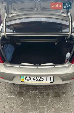 Седан Renault Logan 2009 в 