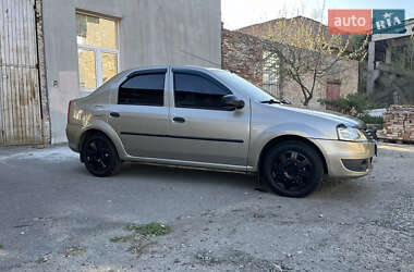 Седан Renault Logan 2010 в Кривом Озере