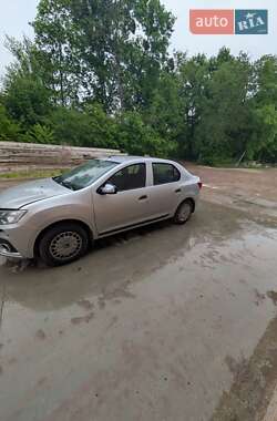 Седан Renault Logan 2018 в 