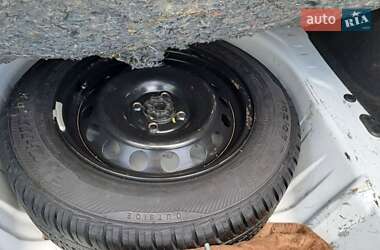 Седан Renault Logan 2013 в 