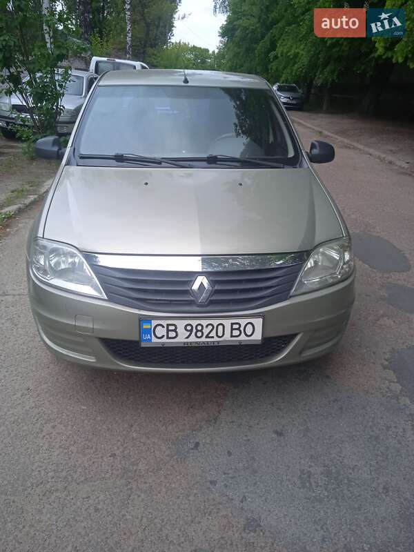 Renault Logan 2011