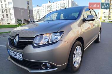 Седан Renault Logan 2015 в Вінниці