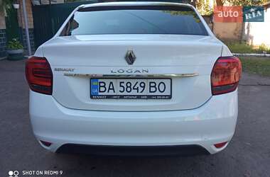 Седан Renault Logan 2016 в 