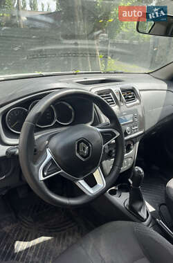 Седан Renault Logan 2020 в 