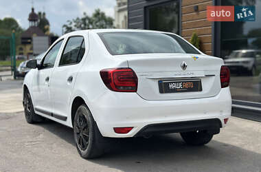 Седан Renault Logan 2017 в 