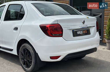 Седан Renault Logan 2017 в 