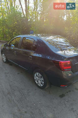 Седан Renault Logan 2021 в 