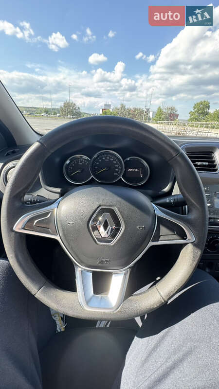 Седан Renault Logan 2018 в Києві
