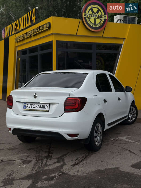Седан Renault Logan 2018 в Киеве