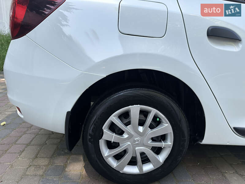 Седан Renault Logan 2019 в Черновцах