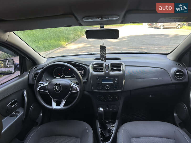 Седан Renault Logan 2019 в Черновцах