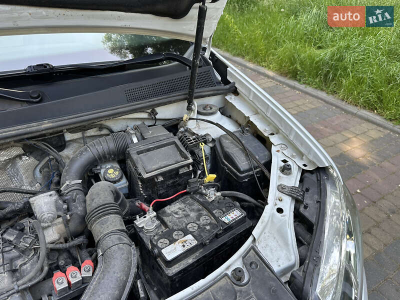 Седан Renault Logan 2019 в Черновцах