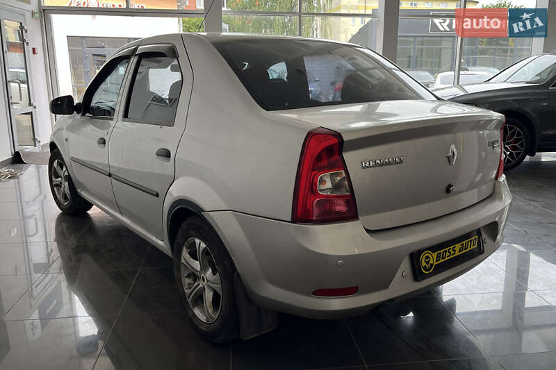 Седан Renault Logan 2010 в Шептицькому