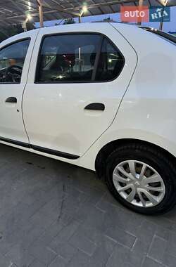 Седан Renault Logan 2021 в 