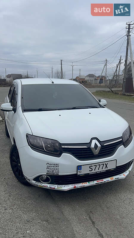 Седан Renault Logan 2014 в Іванкові