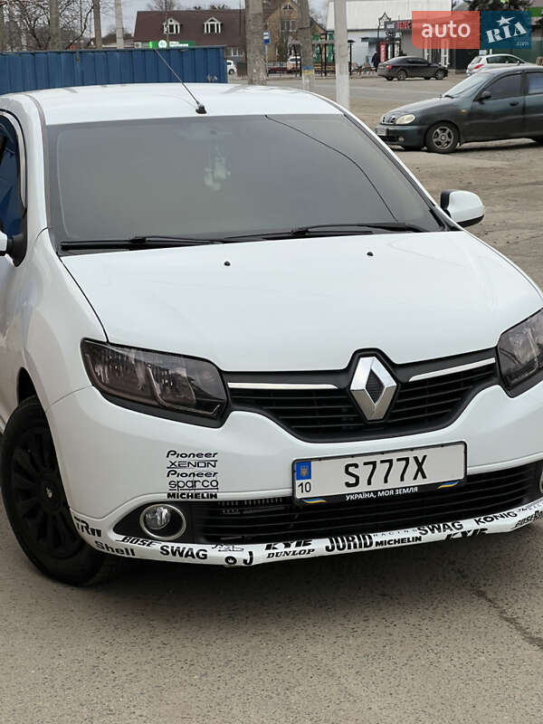 Седан Renault Logan 2014 в Іванкові
