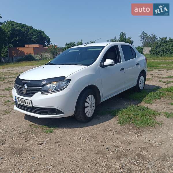 Седан Renault Logan 2013 в Умани