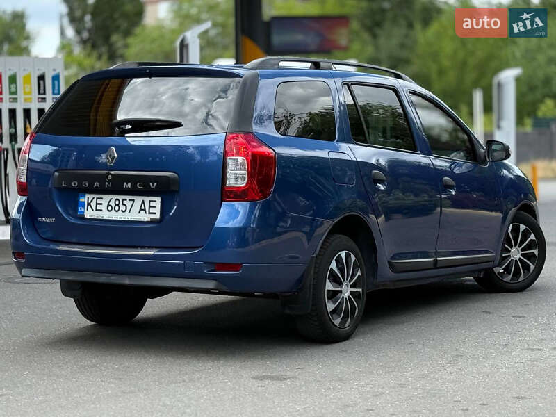 Універсал Renault Logan 2013 в Дніпрі