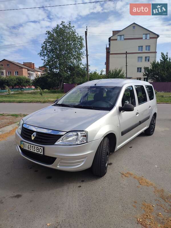 Renault Logan 2012