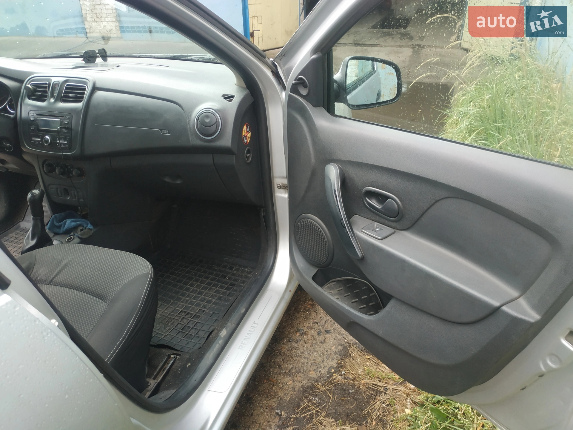 2013 Renault Logan - мініатюра 2