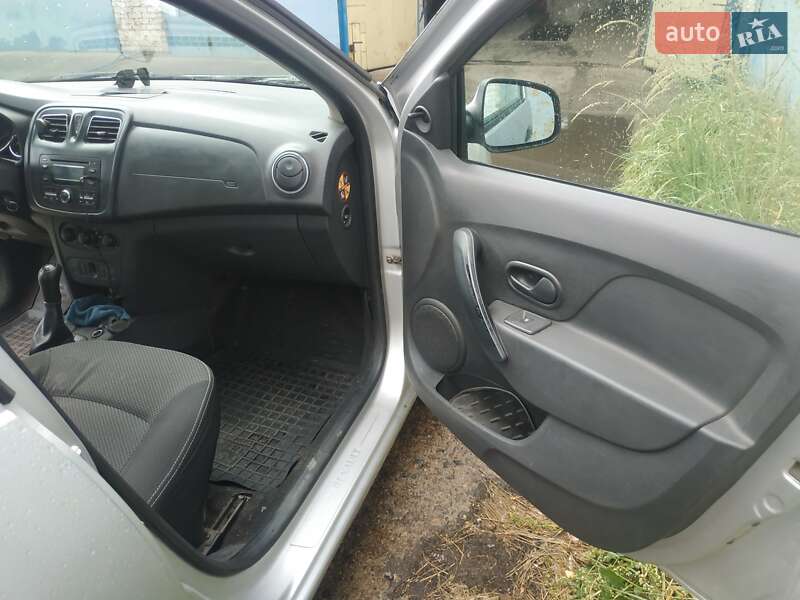 Седан Renault Logan 2013 в Днепре фото 2 Седан Renault Logan 2013 в Днепре