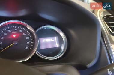 Седан Renault Logan 2017 в 
