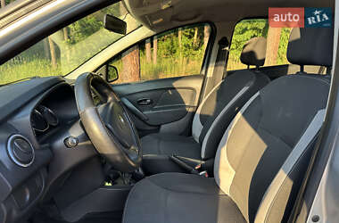 Седан Renault Logan 2013 в Кропивницком