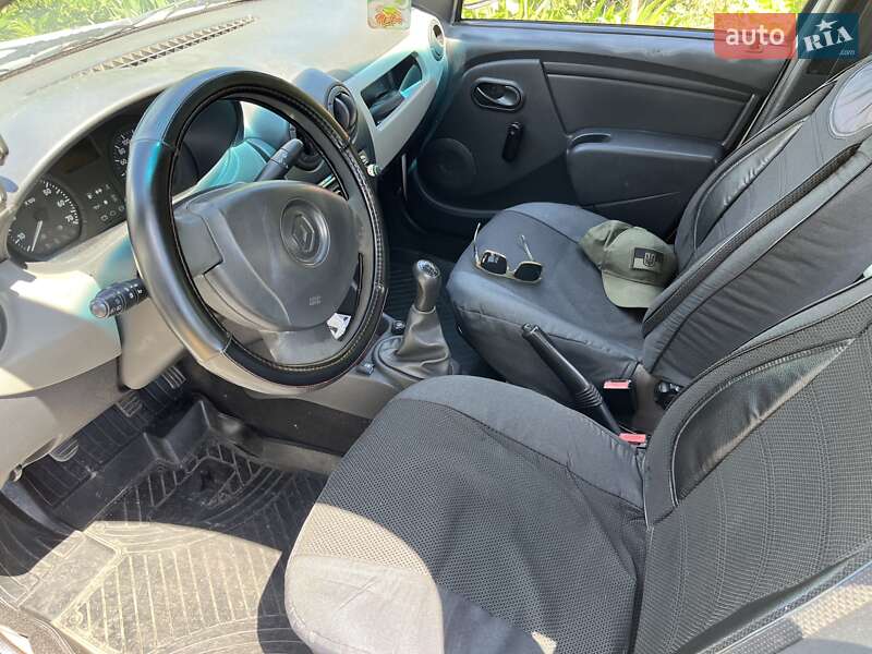 Седан Renault Logan 2012 в Борисполі
