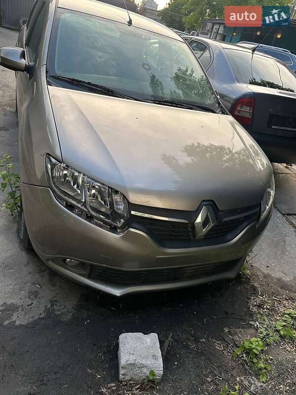 Седан Renault Logan 2013 в Киеве