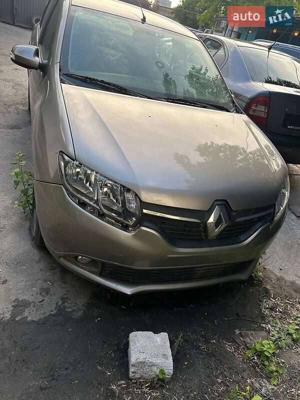 Седан Renault Logan 2013 в Києві