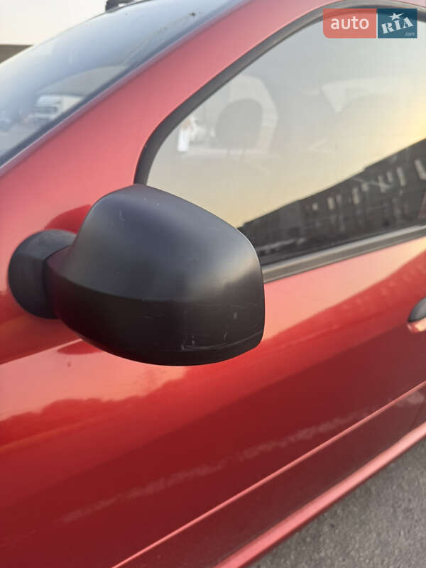 Седан Renault Logan 2009 в Днепре