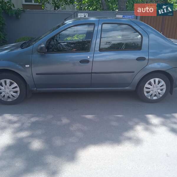 Седан Renault Logan 2010 в Виннице