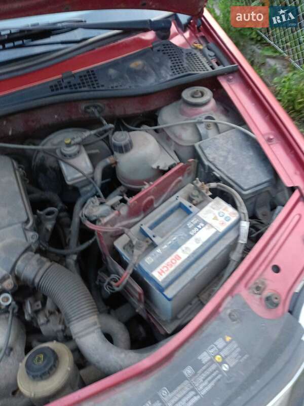 Седан Renault Logan 2010 в 