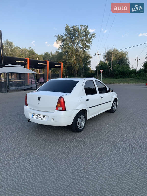 Седан Renault Logan 2011 в Полтаві
