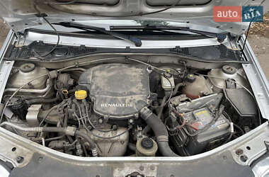 Седан Renault Logan 2010 в 
