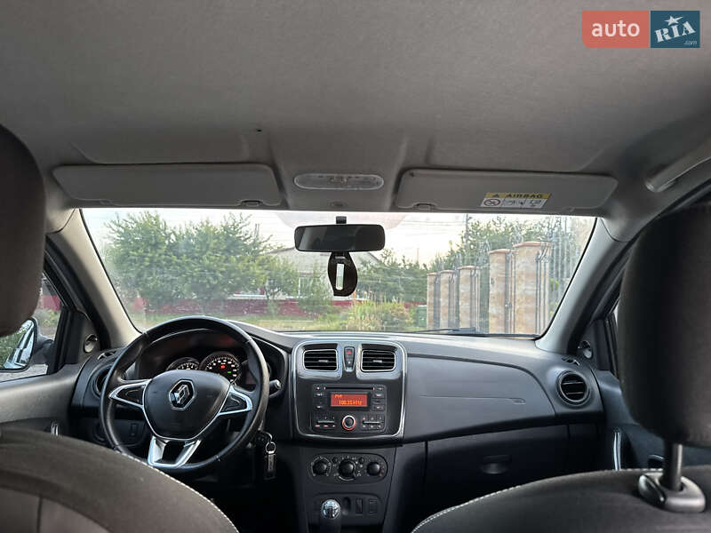 Седан Renault Logan 2017 в Умани