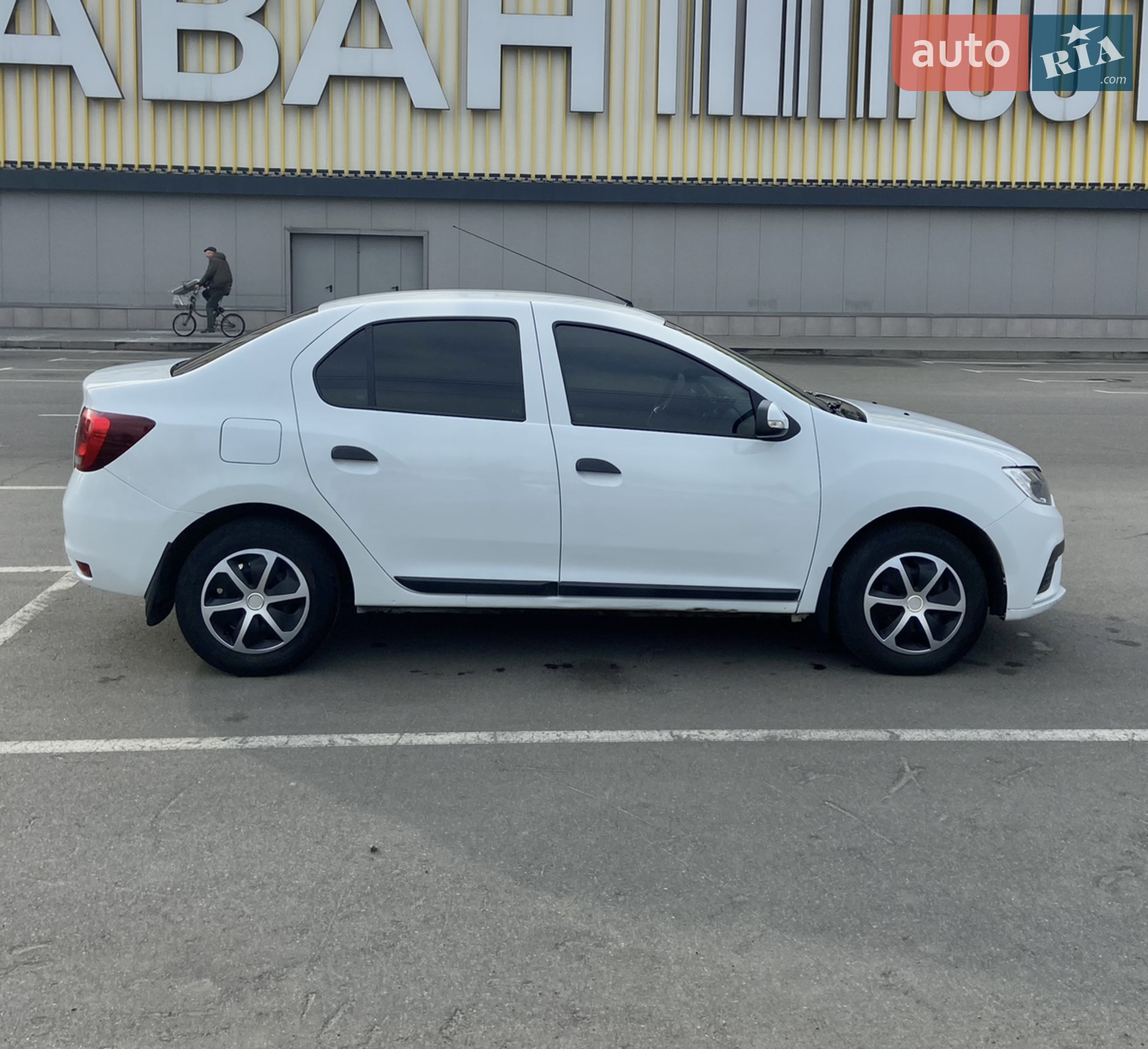 2019 Renault Logan - мініатюра 5