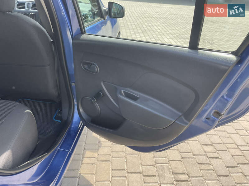Седан Renault Logan 2014 в Одессе