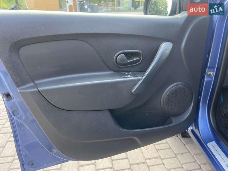 Седан Renault Logan 2014 в Одессе