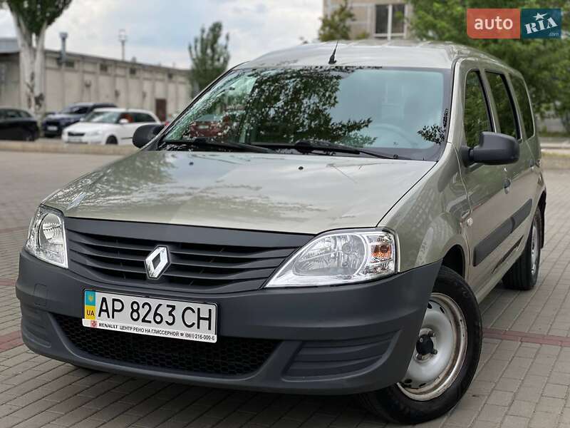 Renault Logan 2012