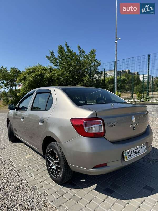 Седан Renault Logan 2013 в Одесі