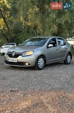 Седан Renault Logan 2015 в Киеве