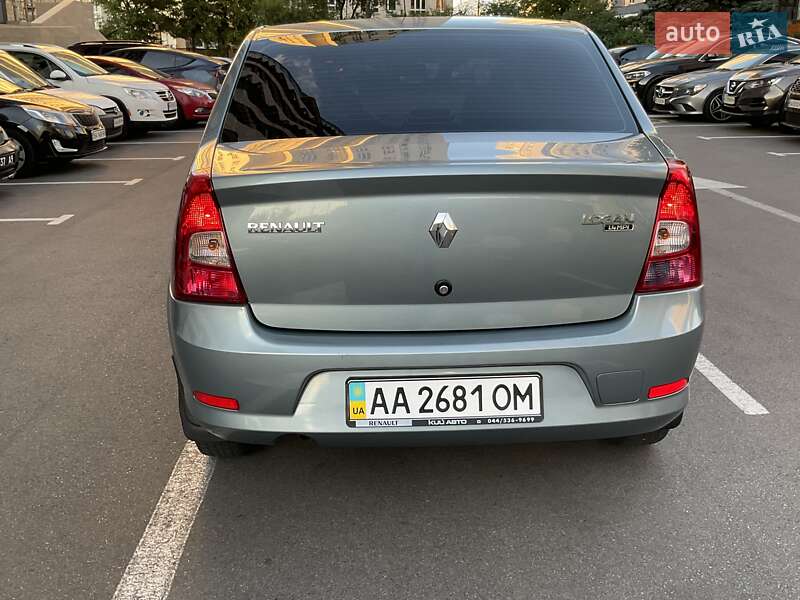 Седан Renault Logan 2011 в Киеве