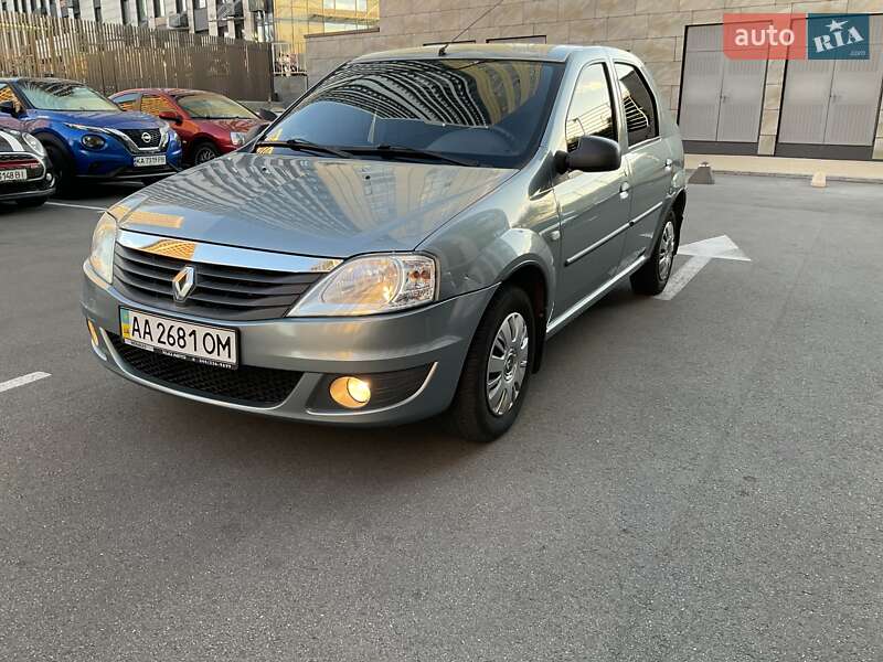 Седан Renault Logan 2011 в Киеве